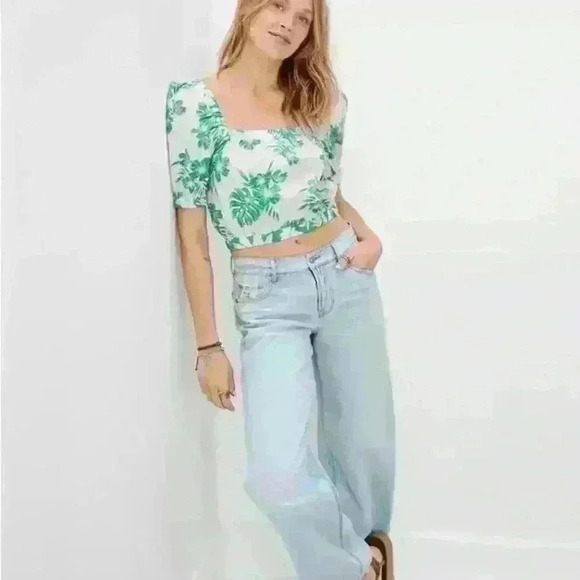 American Eagle Tropical Leaf Print Puff Sleeve Crop Top sz small - Picture 1 of 10